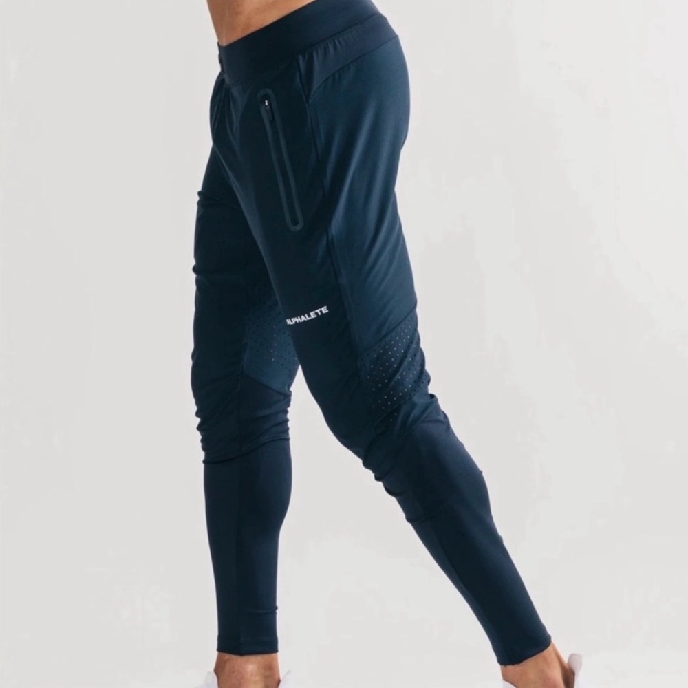 Alphalete Men’s Infinity Tech Pant